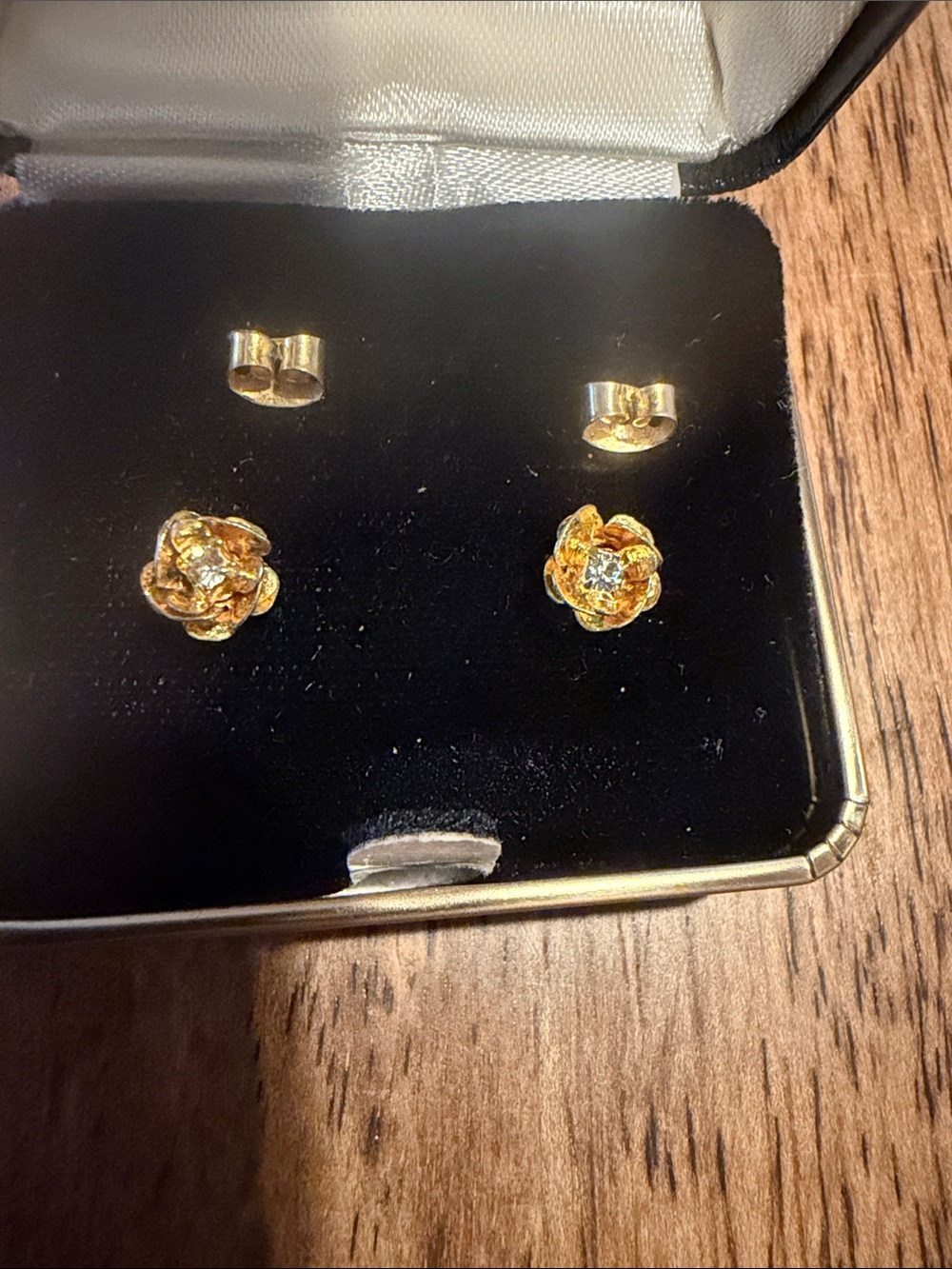 Vintage Gold Flower Stud Earrings with Clear Center